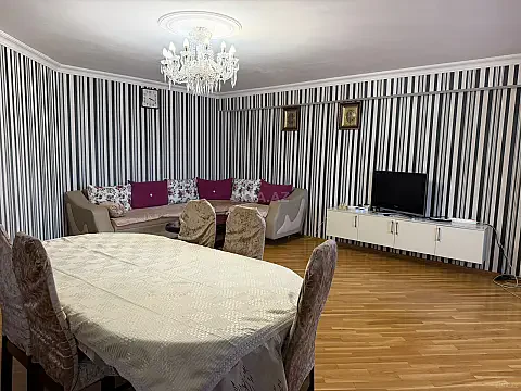 Satılır 5 otaqlı mənzil 200 m² — Bakı, Binəqədi 5 otaq 200.00 m²