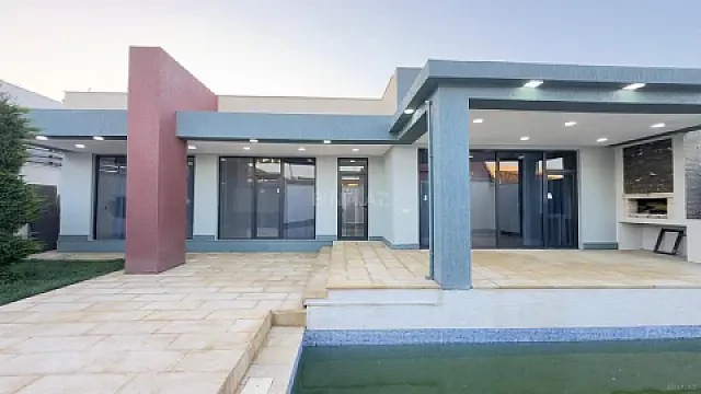 Satılır 4 otaqlı həyət evi 180 m² — Bakı, Mərdəkan 4 otaq 180.00 m²