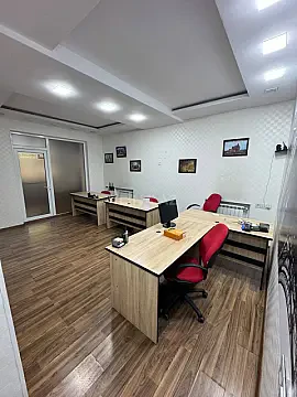 Kirayə verilir 4 otaqlı ofis 110 m² — Bakı, Nərimanov 4 otaq 110.00 m²