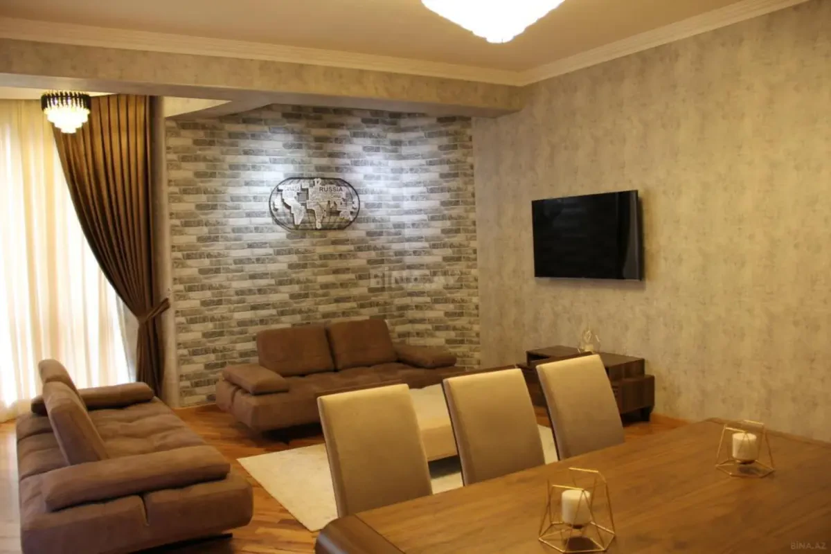 Kirayə verilir 3 otaqlı mənzil 155 m²