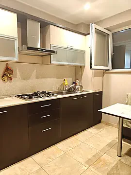 Kirayə verilir 2 otaqlı mənzil 50 m² — Bakı, İnşaatçılar 2 otaq 50.00 m²