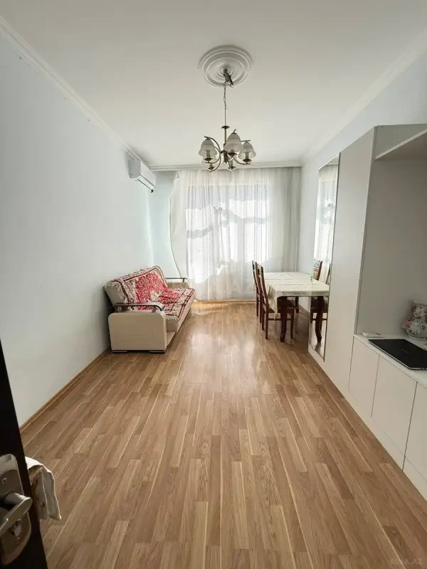 Satılır 2 otaqlı mənzil 50 m²