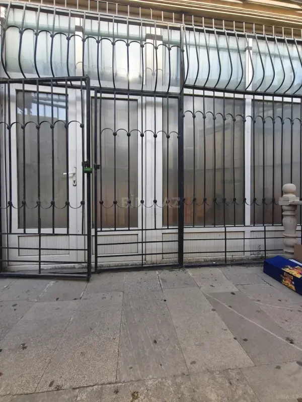 Kirayə verilir 1 otaqlı ofis 36 m²