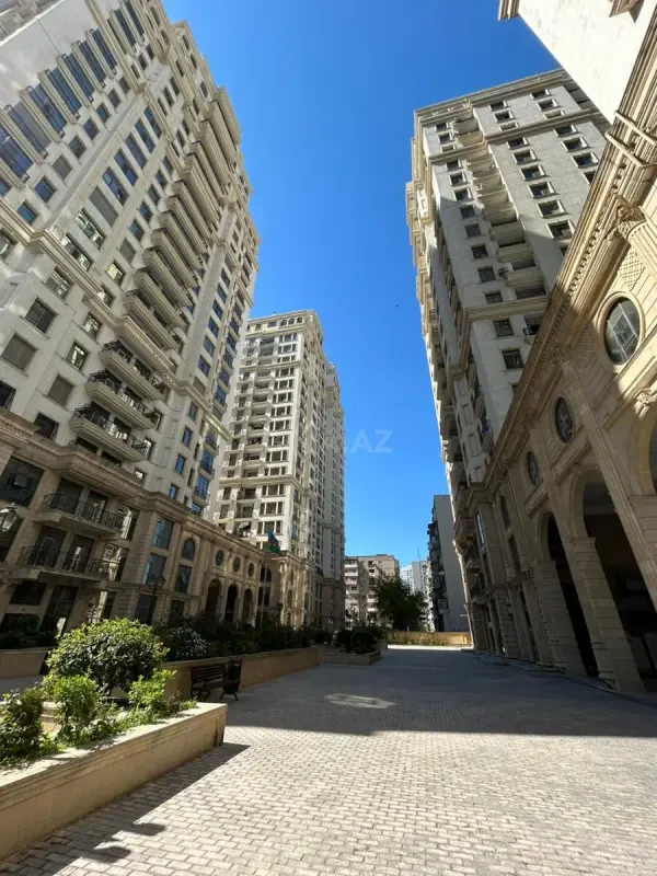 Kirayə verilir 2 otaqlı mənzil 80 m²
