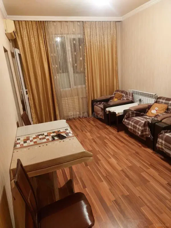 Kirayə verilir 2 otaqlı mənzil 62 m²