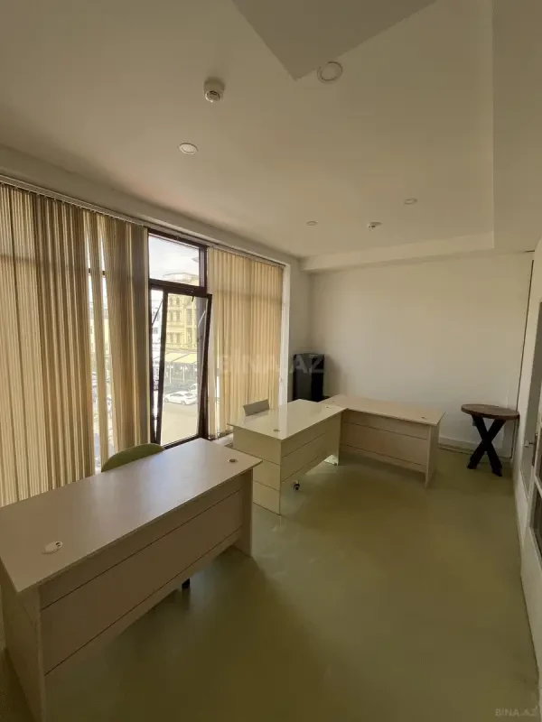 Kirayə verilir 2 otaqlı ofis 70 m²