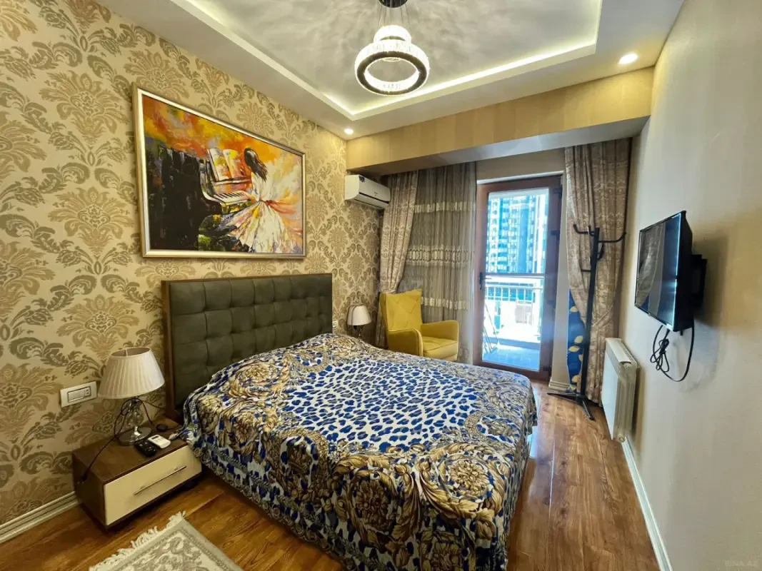 Kirayə verilir 2 otaqlı mənzil 85 m²