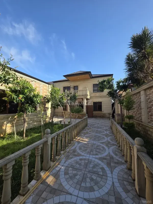 Satılır 6 otaqlı həyət evi 160 m²