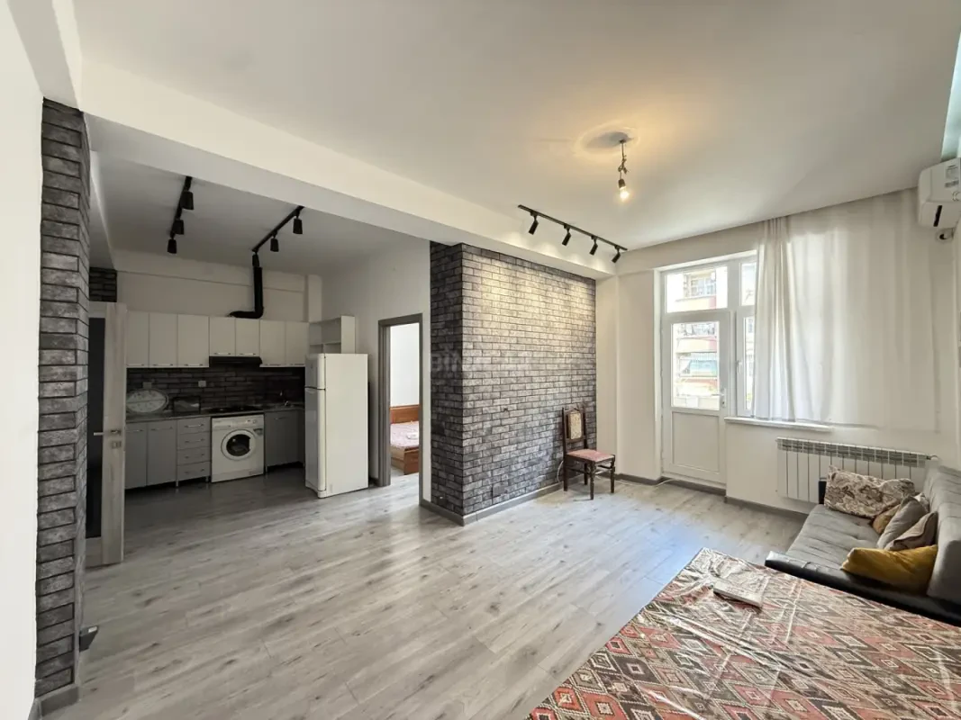 Kirayə verilir 2 otaqlı mənzil 50 m²