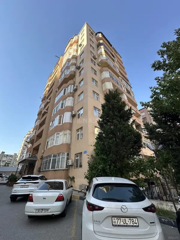 Satılır 2 otaqlı mənzil 58 m²