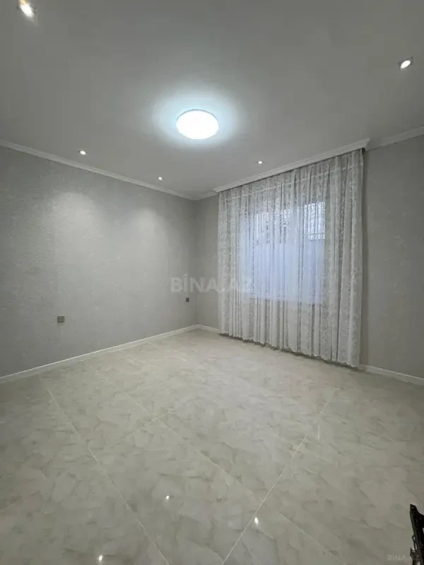 Satılır 4 otaqlı həyət evi 135 m²