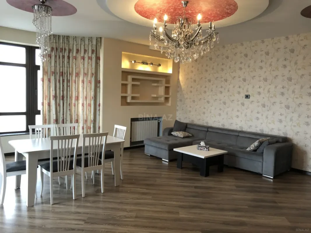 Kirayə verilir 4 otaqlı mənzil 182 m²
