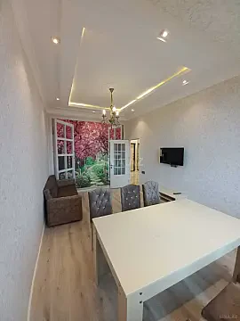 Kirayə verilir 3 otaqlı mənzil 96 m² — Bakı, Bakıxanov 3 otaq 96.00 m²