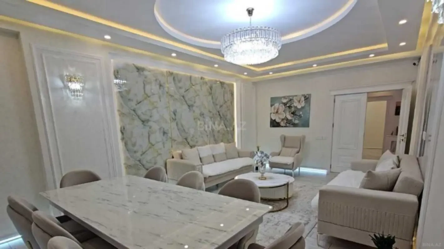 Kirayə verilir 3 otaqlı mənzil 140 m²