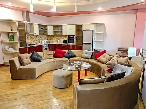 Kirayə verilir 2 otaqlı mənzil 110 m² — Bakı 2 otaq 110.00 m²