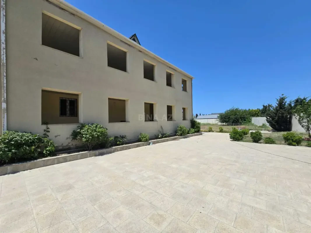 Kirayə verilir 7 otaqlı həyət evi 250 m²