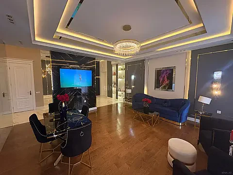 Satılır 3 otaqlı mənzil 132 m² — Bakı 3 otaq 132.00 m²