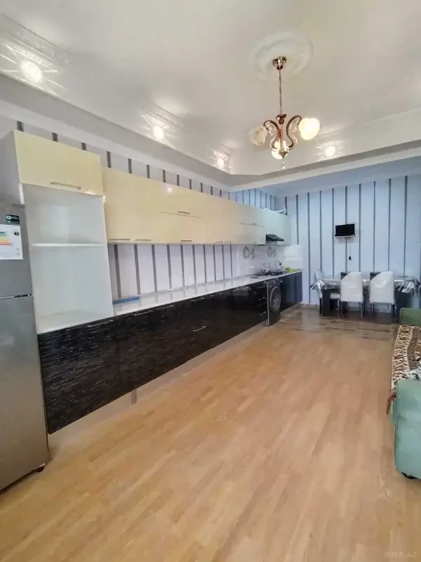 Kirayə verilir 2 otaqlı mənzil 76 m²