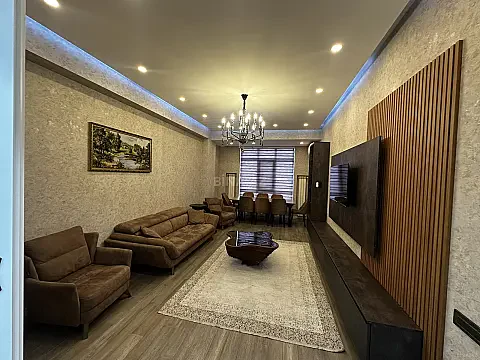 Kirayə verilir 3 otaqlı mənzil 99 m² — Bakı, İnşaatçılar 3 otaq 99.00 m²