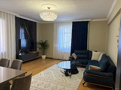 Kirayə verilir 2 otaqlı mənzil 105 m² — Bakı 2 otaq 105.00 m²