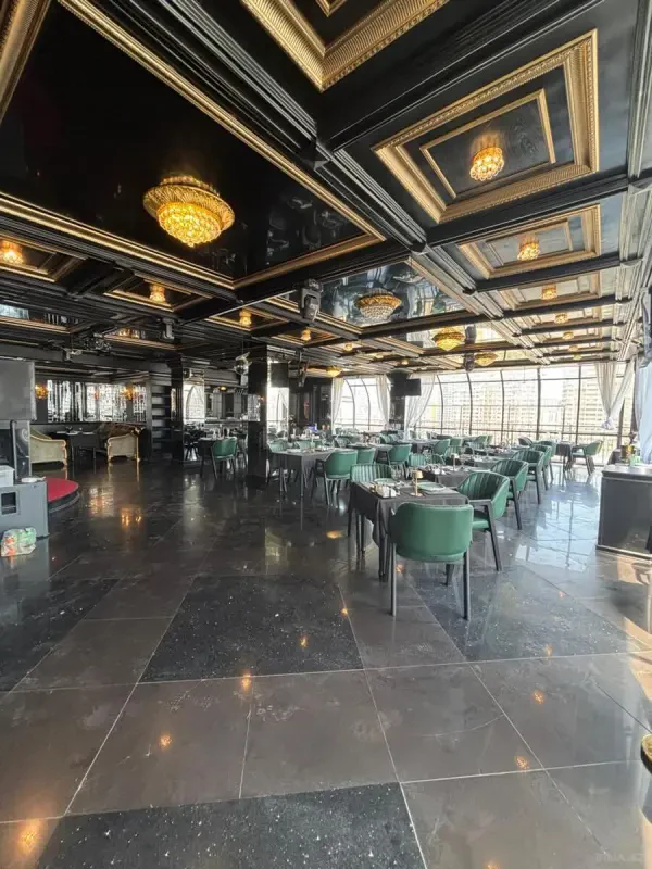 Kirayə verilir obyekt 240 m²