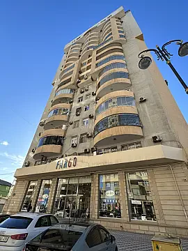 Kirayə verilir 4 otaqlı mənzil 225 m² — Bakı 4 otaq 225.00 m²