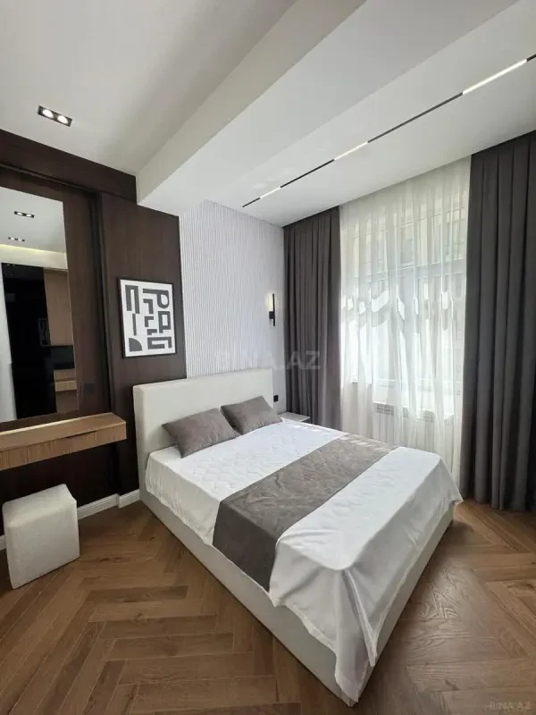 Satılır 3 otaqlı mənzil 108 m²