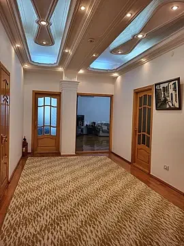Kirayə verilir 4 otaqlı mənzil 150 m² — Bakı 4 otaq 150.00 m²