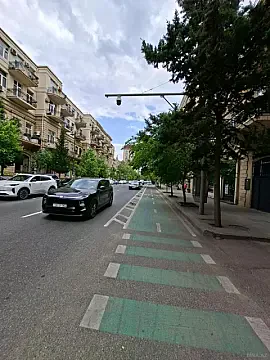 Kirayə verilir 6 otaqlı ofis 320 m² — Bakı 6 otaq 320.00 m²