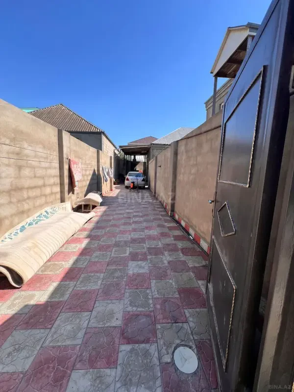 Satılır 3 otaqlı həyət evi 100 m²