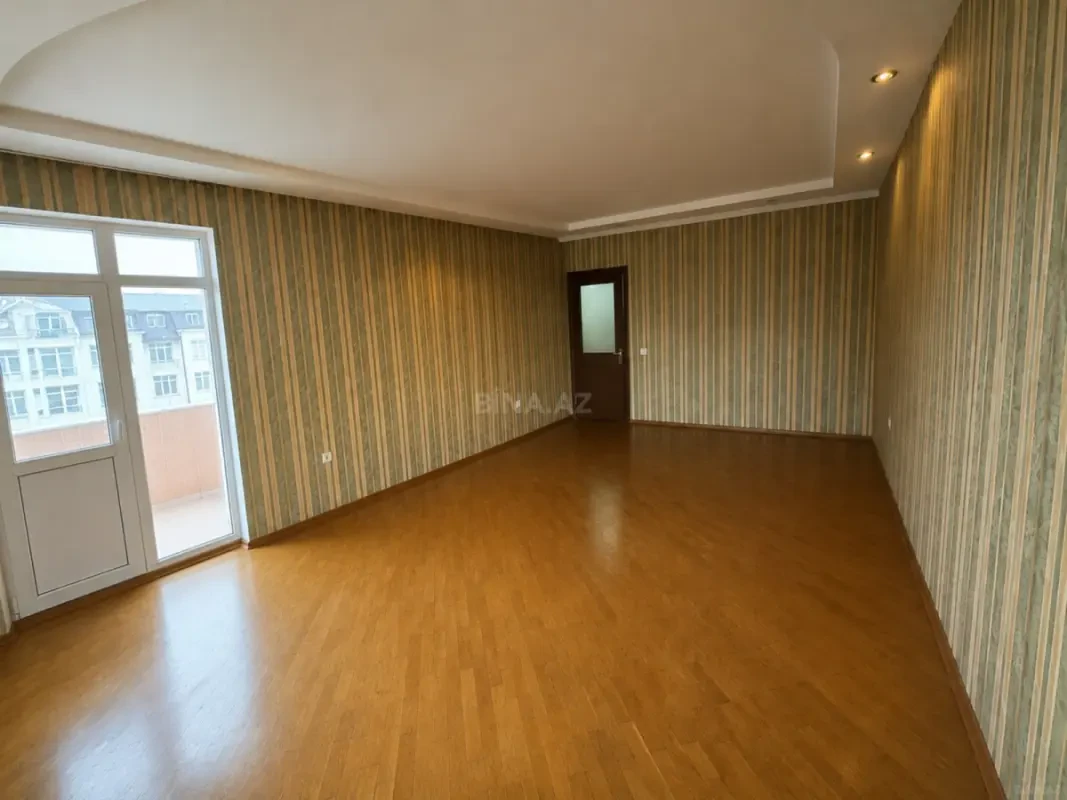 Satılır 2 otaqlı mənzil 100 m²