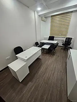 Kirayə verilir 1 otaqlı ofis 22 m² — Bakı, Nizami 1 otaq 22.00 m²