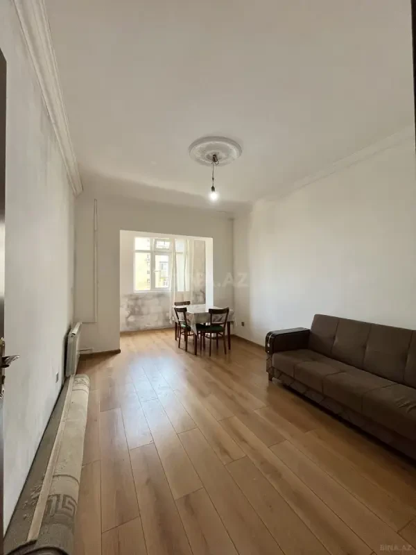 Satılır 2 otaqlı mənzil 45 m²