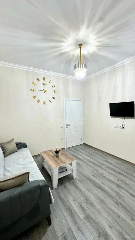 Kirayə verilir 2 otaqlı mənzil 52.9 m²