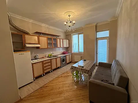 Kirayə verilir 1 otaqlı mənzil 65 m² — Bakı 1 otaq 65.00 m²