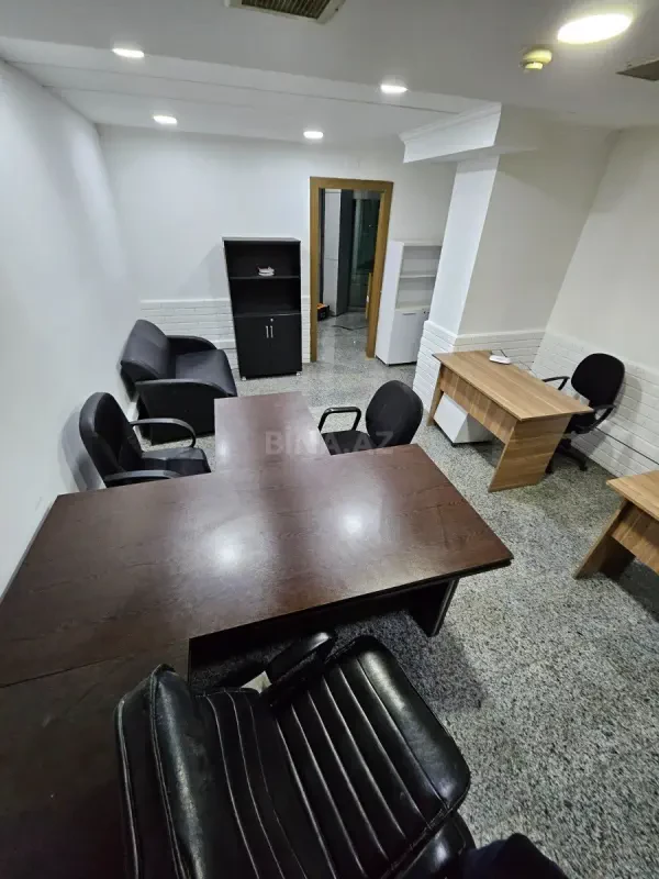 Kirayə verilir 1 otaqlı ofis 22 m²