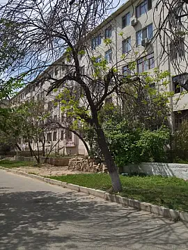 Kirayə verilir 3 otaqlı mənzil 90 m² — Bakı, Memar Əcəmi yanı 3 otaq 90.00 m²
