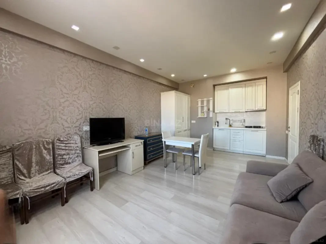 Kirayə verilir 2 otaqlı mənzil 75 m²
