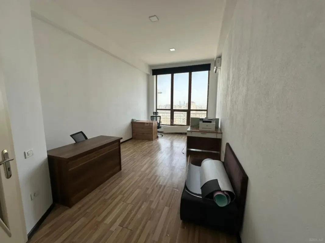 Kirayə verilir 1 otaqlı ofis 22 m²