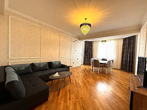 Kirayə verilir 3 otaqlı mənzil 150 m² — Bakı, Nərimanov 3 otaq 150.00 m²