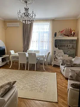Satılır 2 otaqlı mənzil 85 m² — Bakı, Memar Əcəmi yanı 2 otaq 85.00 m²