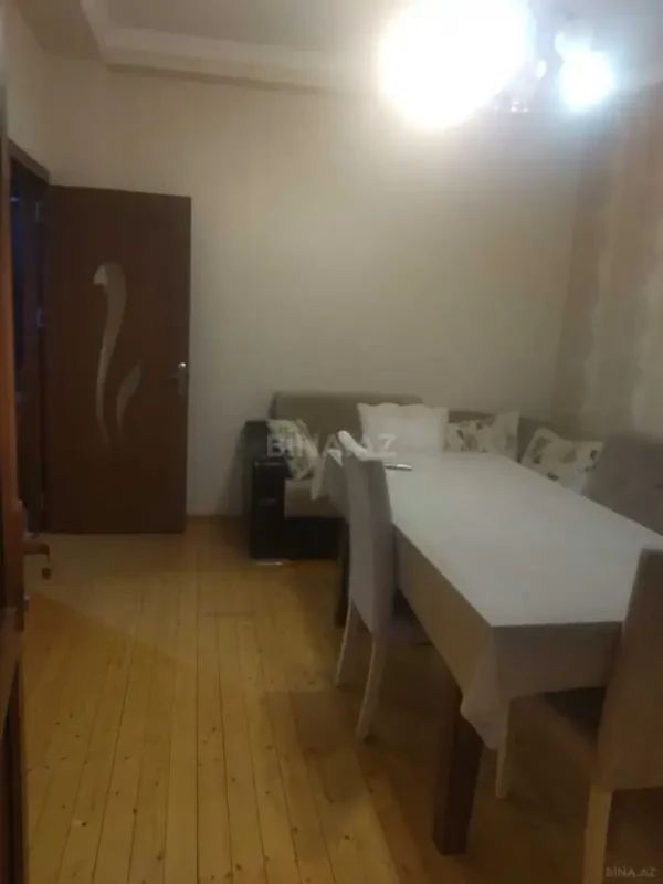 Kirayə verilir 2 otaqlı mənzil 50 m²