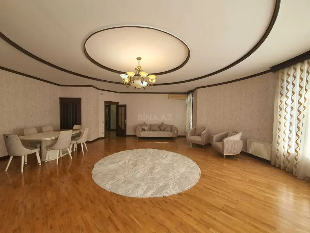Kirayə verilir 5 otaqlı mənzil 250 m²