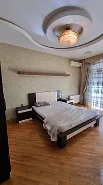 Kirayə verilir 3 otaqlı mənzil 150 m² — Bakı, Nərimanov 3 otaq 150.00 m²