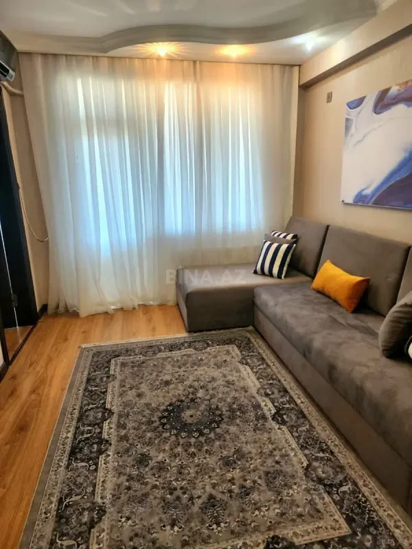 Kirayə verilir 3 otaqlı mənzil 100 m²
