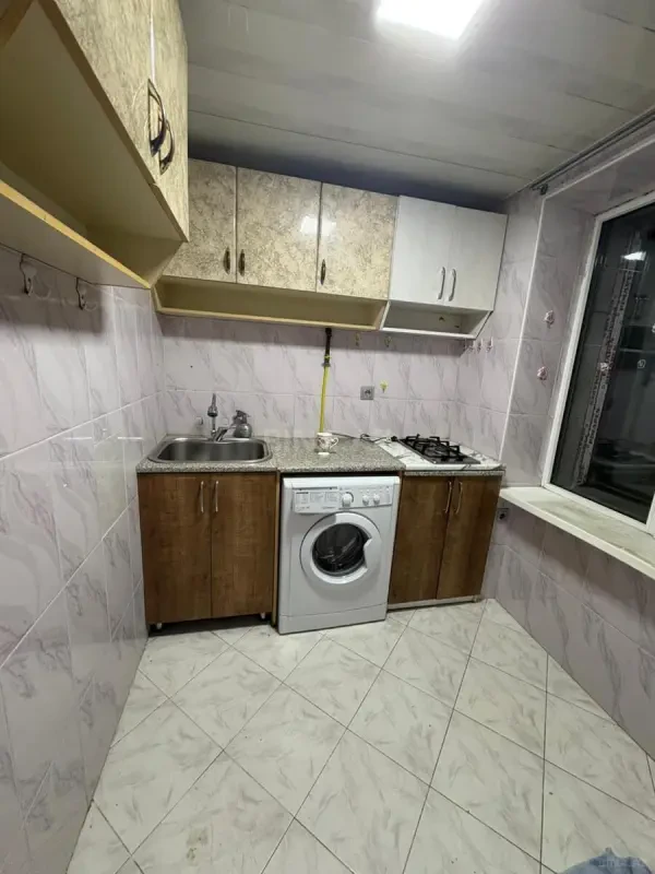 Kirayə verilir 2 otaqlı mənzil 50 m²