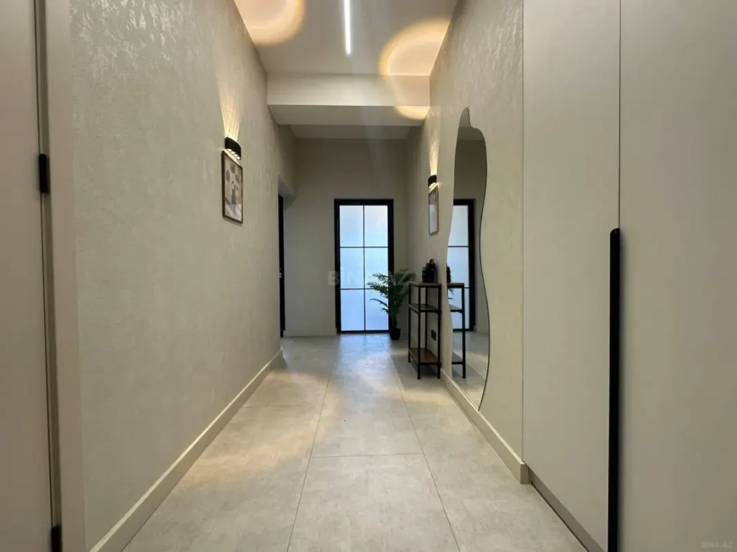 Satılır 2 otaqlı mənzil 65 m²