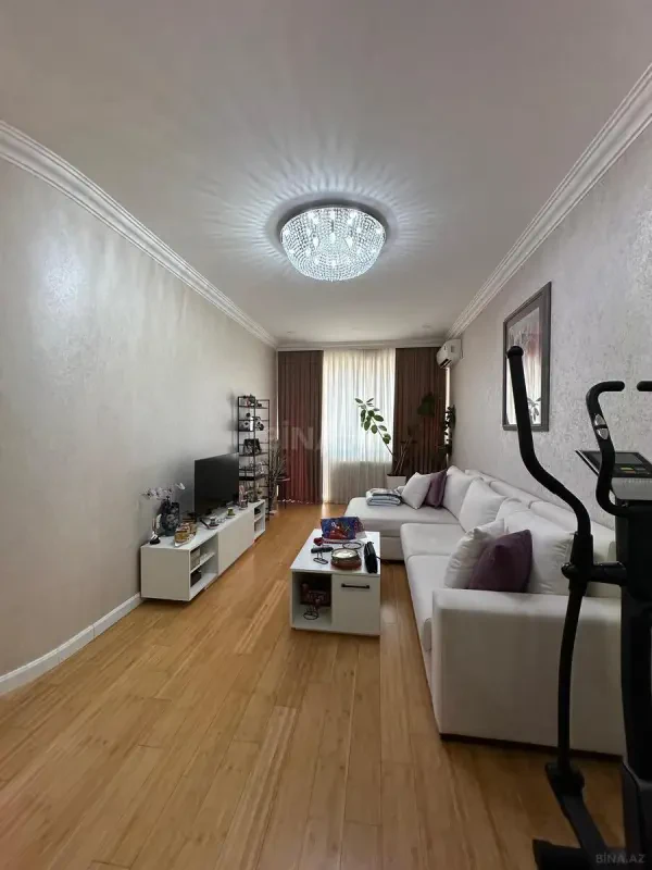 Satılır 2 otaqlı mənzil 65 m²