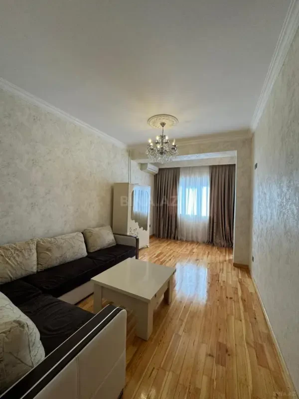 Kirayə verilir 2 otaqlı mənzil 45 m²