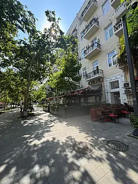 Kirayə verilir 4 otaqlı mənzil 160 m² — Bakı 4 otaq 160.00 m²